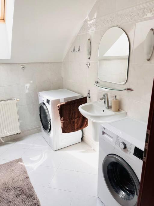 Apartman Se Zahradou 20 Minut Do Centra Prahy Ořech 외부 사진